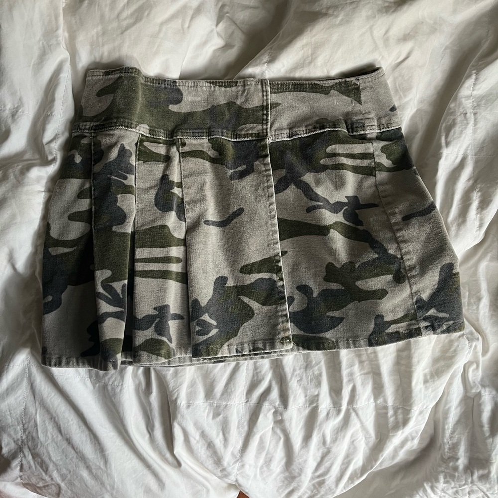 Morgan de toi pleated camo mini skirt